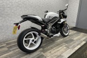 TRIUMPH SPEED TRIPLE 1050