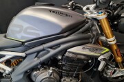 TRIUMPH SPEED TRIPLE 1200