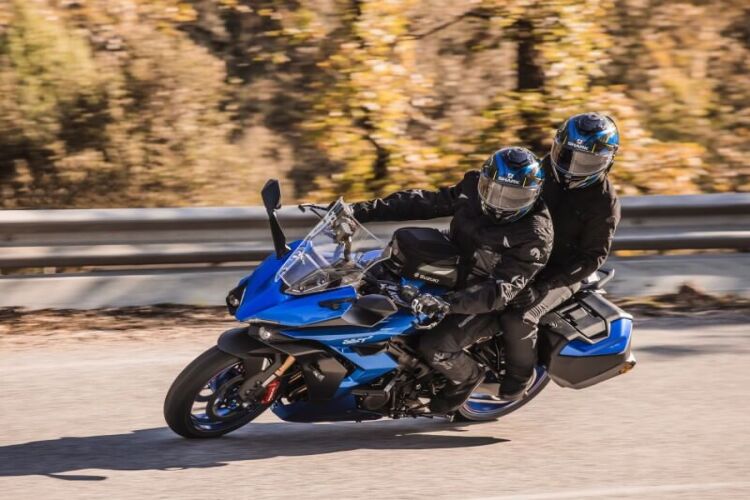 SUZUKI GSX-S1000GT