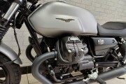 MOTO GUZZI V7