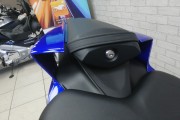 YAMAHA R7