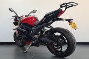 TRIUMPH STREET TRIPLE 675