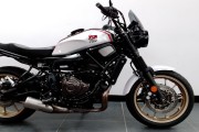 YAMAHA XSR700