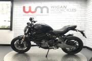 DUCATI MONSTER 821