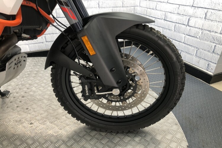 KTM 1090 ADVENTURE