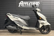 SUZUKI AVENIS 125