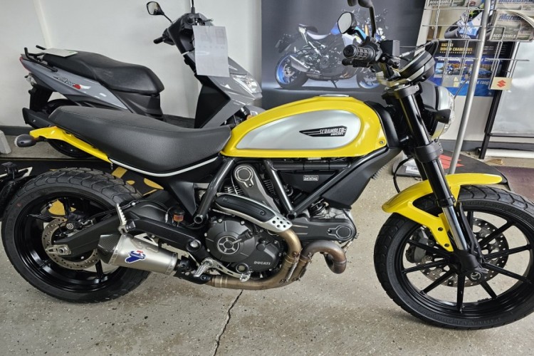 DUCATI SCRAMBLER ICON for sale