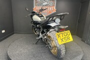 YAMAHA XSR700