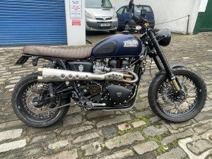 TRIUMPH BONNEVILLE SCRAMBLER