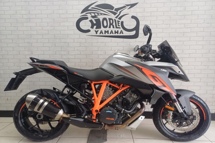 KTM 1290 SUPER DUKE GT