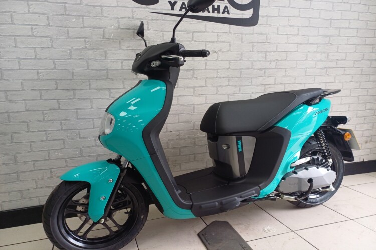 YAMAHA NEOS