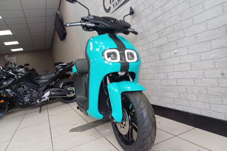 YAMAHA NEOS