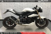 TRIUMPH SPEED TRIPLE 1050