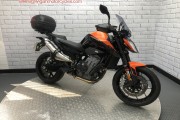 KTM 890 DUKE