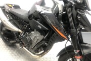 KTM 890 DUKE