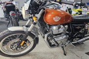 ROYAL ENFIELD INTERCEPTOR INT 650