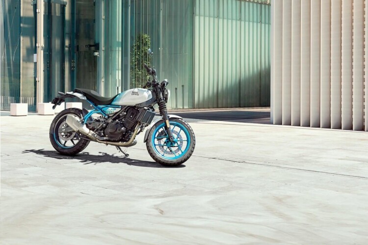 ROYAL ENFIELD GUERRILLA 450