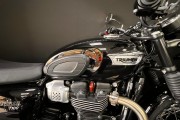 TRIUMPH BONNEVILLE T100