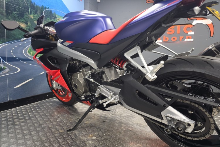 APRILIA RS660