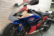 HONDA CBR1000RR FIREBLADE