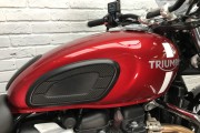 TRIUMPH STREET TWIN