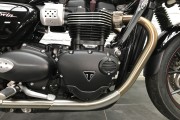 TRIUMPH STREET TWIN