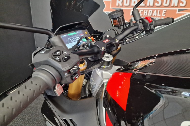 APRILIA TUONO 1100 V4