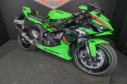 KAWASAKI ZX-6R