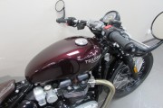 TRIUMPH BOBBER