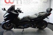 YAMAHA TMAX