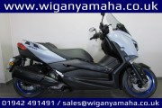 YAMAHA XMAX 300