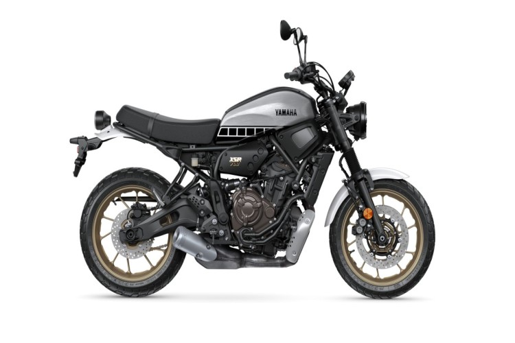 YAMAHA XSR700