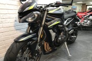 TRIUMPH STREET TRIPLE 765