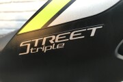 TRIUMPH STREET TRIPLE 765