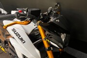 SUZUKI GSX-S750