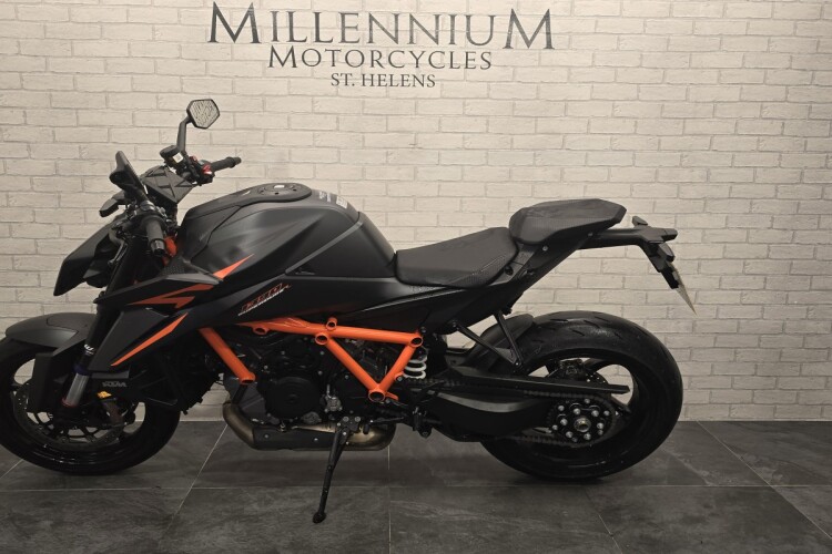 KTM 1390 SUPER DUKE R EVO near me KTM 1390 SUPER DUKE R EVO For Sale 🏍️