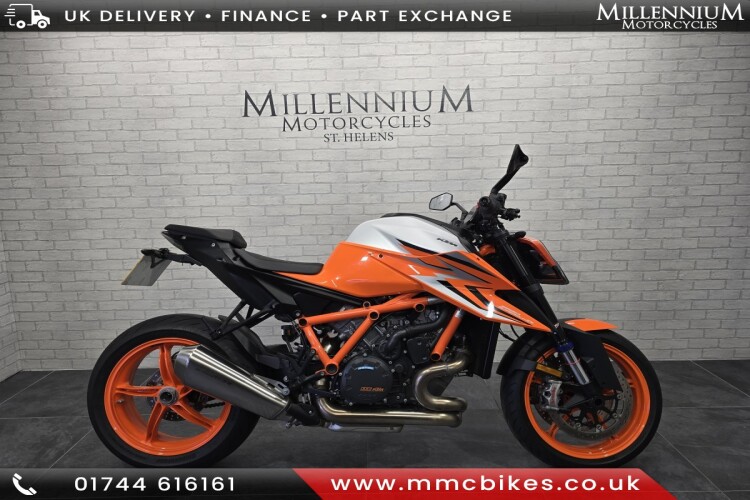 KTM 1290 SUPER DUKE R