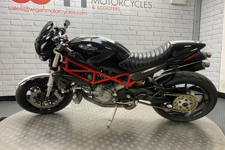 DUCATI MONSTER UNSPECIFIED