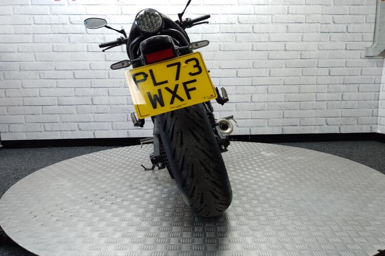 YAMAHA XSR700