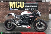 TRIUMPH SPEED TRIPLE 1050