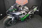 KAWASAKI NINJA 7 HYBRID