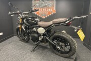 TRIUMPH SCRAMBER 400 X