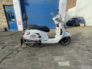 VESPA GTS 300 SUPER