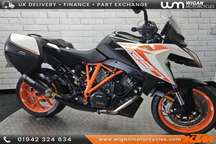 KTM 1290 SUPER DUKE GT