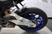 YAMAHA R1M