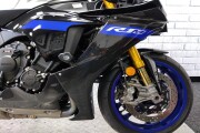 YAMAHA R1M