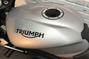 TRIUMPH STREET TRIPLE 765