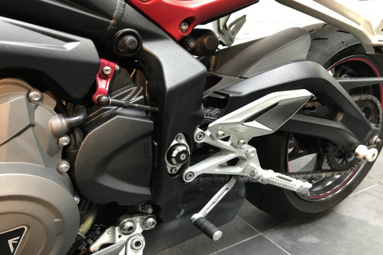 TRIUMPH STREET TRIPLE 765