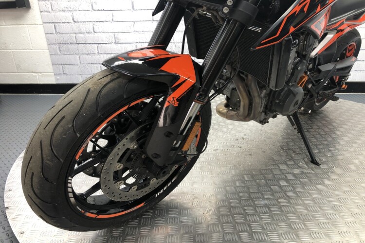 KTM 790 DUKE