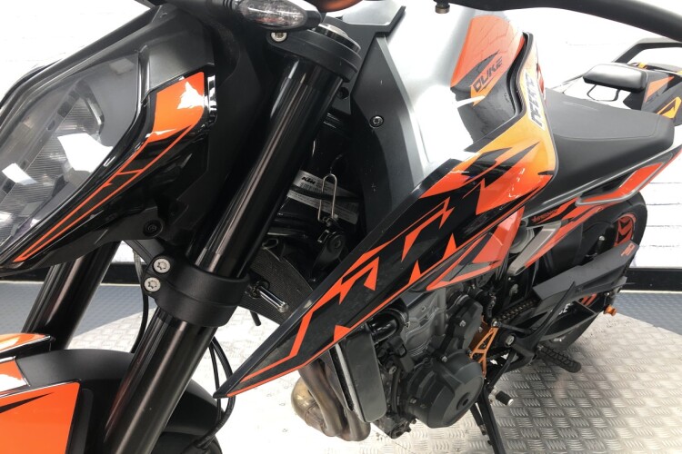 KTM 790 DUKE